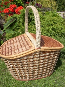 Ratanový košík piknik