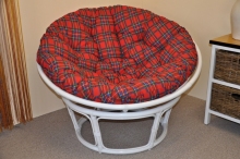 Ratanový papasan 110 cm bílý, polstr červený